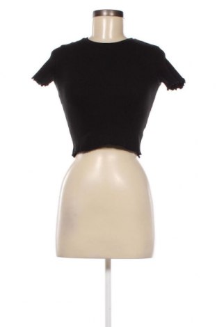 Γυναικεία μπλούζα Pull&Bear, Μέγεθος M, Χρώμα Μαύρο, Τιμή 4,11 €