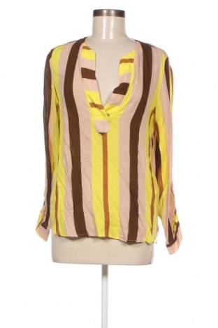 Damen Shirt Reserved, Größe M, Farbe Mehrfarbig, Preis 3,10 €