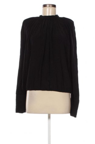 Γυναικεία μπλούζα Reserved, Μέγεθος M, Χρώμα Μαύρο, Τιμή 5,77 €