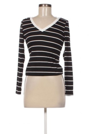 Γυναικεία μπλούζα SHEIN, Μέγεθος S, Χρώμα Μαύρο, Τιμή 5,88 €