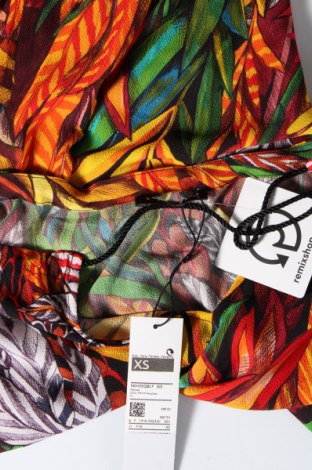 Dámská halenka Sisley, Velikost XS, Barva Vícebarevné, Cena  626,00 Kč