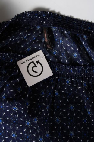 Damen Shirt Stradivarius, Größe L, Farbe Blau, Preis € 3,17