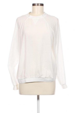 Γυναικεία μπλούζα United Colors Of Benetton, Μέγεθος S, Χρώμα Λευκό, Τιμή 19,85 €