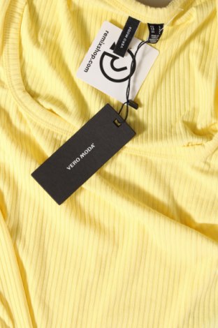 Дамска блуза Vero Moda, Размер S, Цвят Жълт, Цена 6,90 лв.