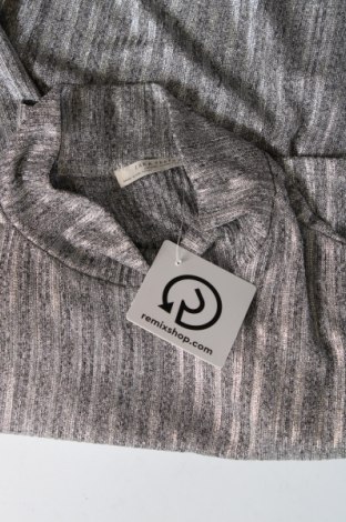 Damen Shirt Zara Trafaluc, Größe M, Farbe Grau, Preis 14,66 €