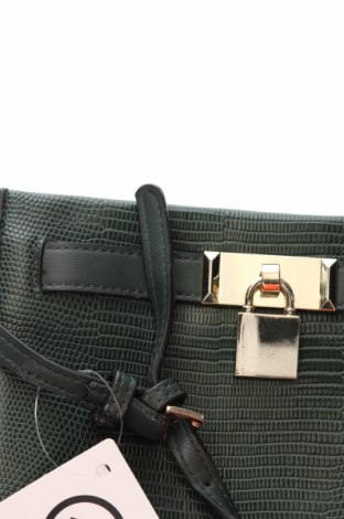 Дамска чанта, Цвят Зелен, Цена 15,20 лв.