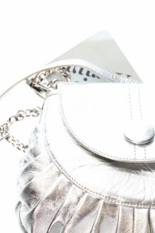 Damentasche, Farbe Silber, Preis € 31,10