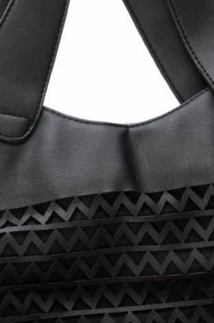 Γυναικεία τσάντα, Χρώμα Μαύρο, Τιμή 17,44 €