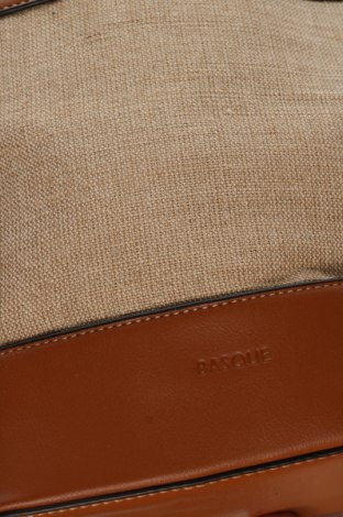 Дамска чанта Basque, Цвят Екрю, Цена 41,00 лв.