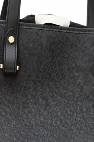 Дамска чанта H&M, Цвят Черен, Цена 18,82 лв.