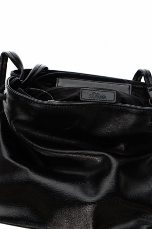 Дамска чанта S.Oliver, Цвят Черен, Цена 41,00 лв.