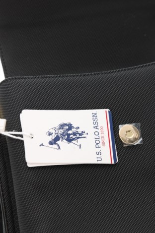 Дамска чанта U.S. Polo Assn., Цвят Черен, Цена 128,70 лв.