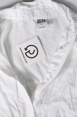 Γυναικείο πουκάμισο Vero Moda, Μέγεθος M, Χρώμα Λευκό, Τιμή 10,23 €