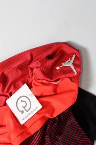 Dámské tričko Air Jordan Nike, Velikost S, Barva Vícebarevné, Cena  570,00 Kč