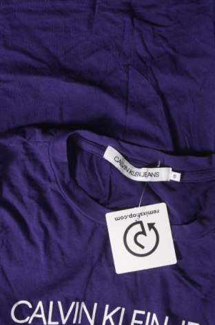 Γυναικείο t-shirt Calvin Klein Jeans, Μέγεθος S, Χρώμα Βιολετί, Τιμή 14,00 €