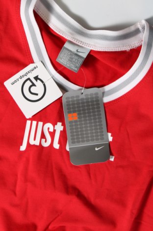Dámské tričko Nike, Velikost M, Barva Červená, Cena  458,00 Kč