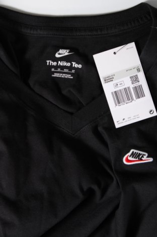 Damen T-Shirt Nike, Größe XS, Farbe Schwarz, Preis 31,96 €