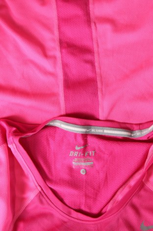 Дамска тениска Nike, Размер S, Цвят Многоцветен, Цена 27,00 лв.