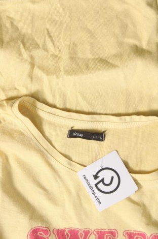 Γυναικείο t-shirt Sinsay, Μέγεθος L, Χρώμα Κίτρινο, Τιμή 6,65 €