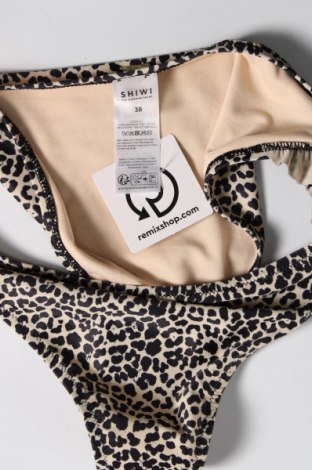 Damen-Badeanzug Shiwi, Größe M, Farbe Mehrfarbig, Preis 22,16 €