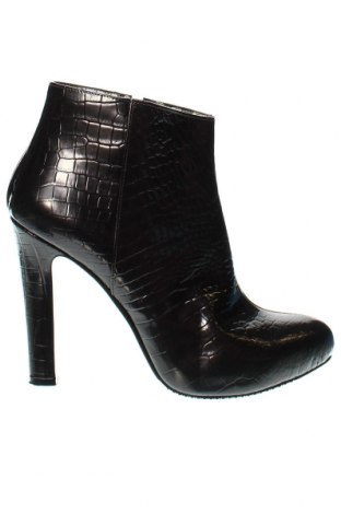 Dámské boty , Velikost 40, Barva Černá, Cena  399,00 Kč