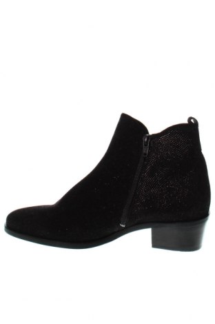 Dámské boty  HASSIA, Velikost 38, Barva Černá, Cena  740,00 Kč