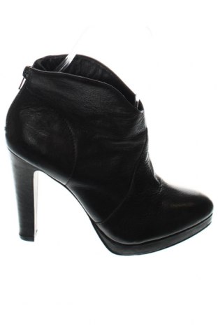 Dámské boty  San Marina, Velikost 38, Barva Černá, Cena  650,00 Kč
