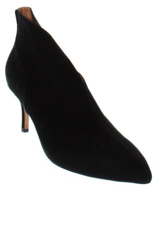 Dámské boty  Shoe The Bear, Velikost 41, Barva Černá, Cena  3 841,00 Kč