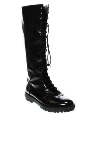 Γυναικείες μπότες Bershka, Μέγεθος 41, Χρώμα Μαύρο, Τιμή 18,60 €
