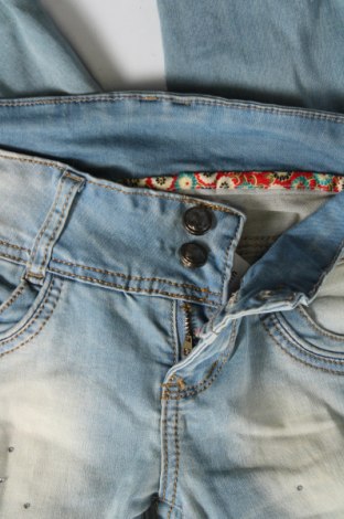Dámské džíny , Velikost S, Barva Modrá, Cena  202,00 Kč