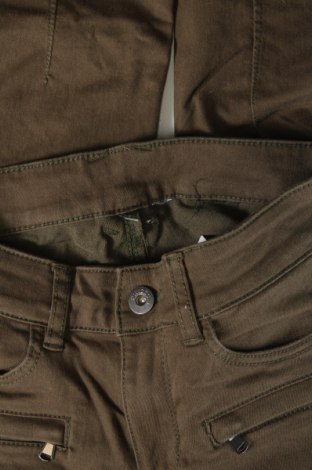 Dámské džíny , Velikost XS, Barva Zelená, Cena  92,00 Kč