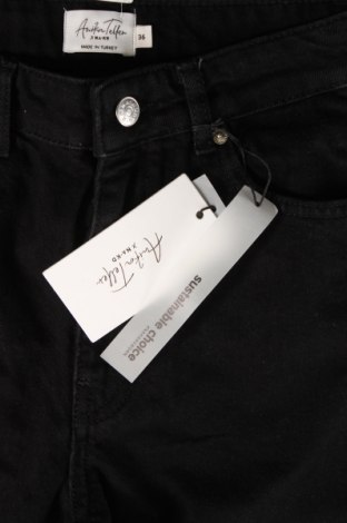 Dámské džíny  Anika Teller x NA-KD, Velikost XS, Barva Černá, Cena  404,00 Kč