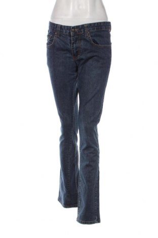 Дамски дънки Armani Jeans, Размер M, Цвят Син, Цена 90,42 лв.