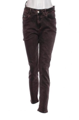 Dámské džíny  Avant Garde, Velikost M, Barva Vícebarevné, Cena  244,00 Kč