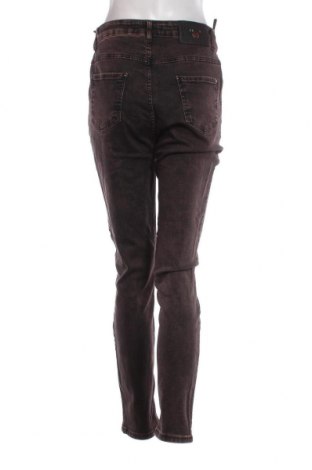 Dámske džínsy  Avant Garde, Veľkosť M, Farba Viacfarebná, Cena  6,29 €