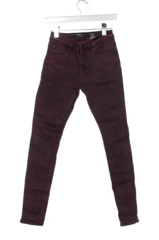 Damen Jeans Bershka, Größe XS, Farbe Lila, Preis 20,18 €