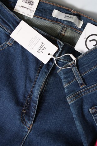 Damen Jeans Brax, Größe XL, Farbe Blau, Preis 37,24 €