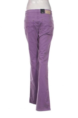 Damen Jeans Brax, Größe M, Farbe Lila, Preis 13,30 €