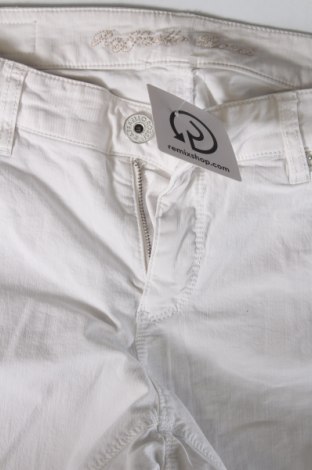 Damen Jeans Buffalo, Größe M, Farbe Weiß, Preis € 11,53