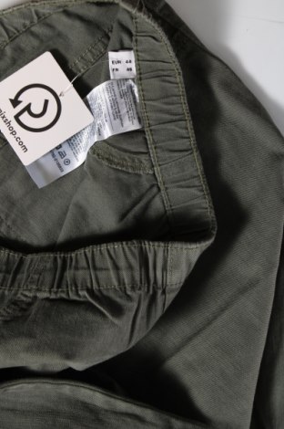 Damskie jeansy C&A, Rozmiar XL, Kolor Zielony, Cena 50,09 zł