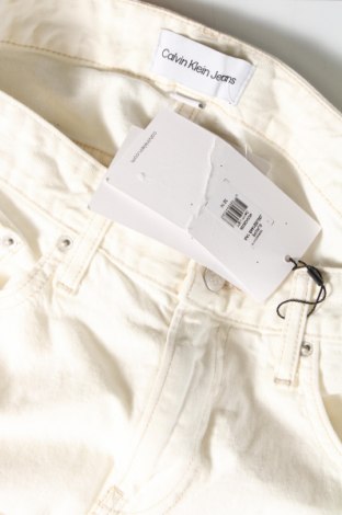 Γυναικείο Τζίν Calvin Klein Jeans, Μέγεθος XL, Χρώμα Εκρού, Τιμή 45,83 €