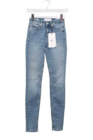 Damskie jeansy Calvin Klein Jeans, Rozmiar XS, Kolor Niebieski, Cena 415,81 zł