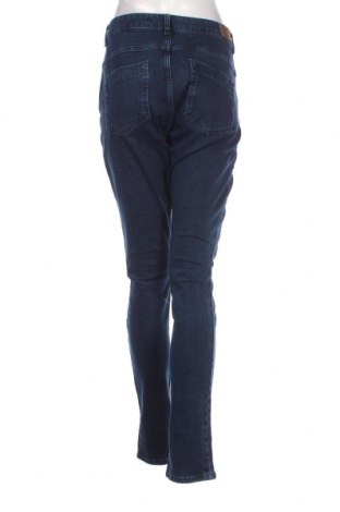 Blugi de femei Denim Hunter, Mărime L, Culoare Albastru, Preț 49,99 Lei