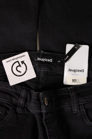 Damskie jeansy Desigual, Rozmiar XL, Kolor Czarny, Cena 247,57 zł