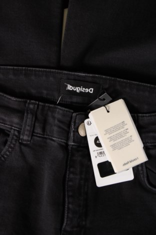 Damen Jeans Desigual, Größe L, Farbe Schwarz, Preis 47,88 €