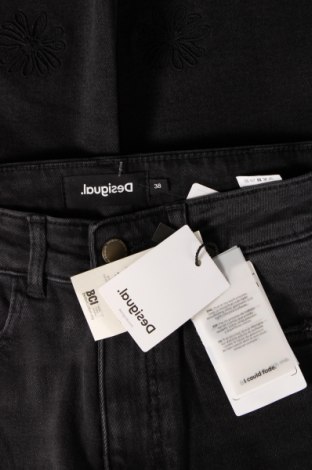 Damen Jeans Desigual, Größe M, Farbe Schwarz, Preis 47,88 €