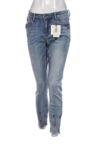 Γυναικείο Τζίν Desigual, Μέγεθος M, Χρώμα Μπλέ, Τιμή 88,66 €