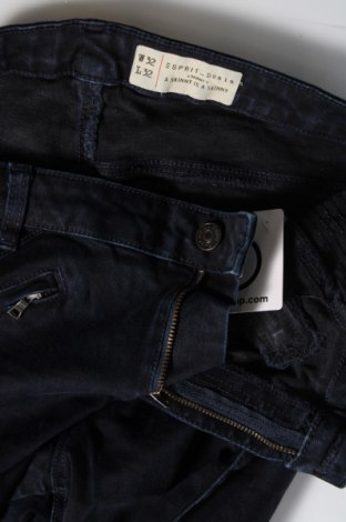 Dámske džínsy  Esprit, Veľkosť M, Farba Modrá, Cena  6,98 €