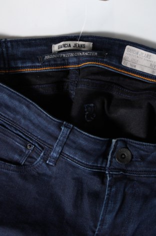 Dámske džínsy  Garcia Jeans, Veľkosť L, Farba Modrá, Cena  7,21 €