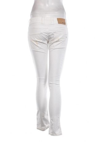 Дамски дънки Gaudi Jeans, Размер S, Цвят Бял, Цена 38,20 лв.